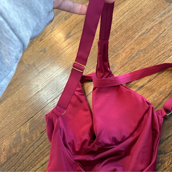 Boamar from Revolve One piece swimsuit size Small Women cross back low cut - Picture 8 of 10